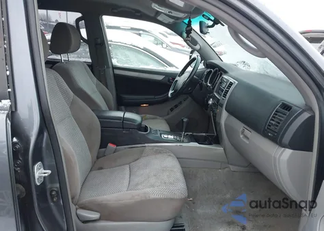 2007 Toyota 4Runner Sr5 V6 z USA, uszkodzony, nr VIN JTEBU14R570105960